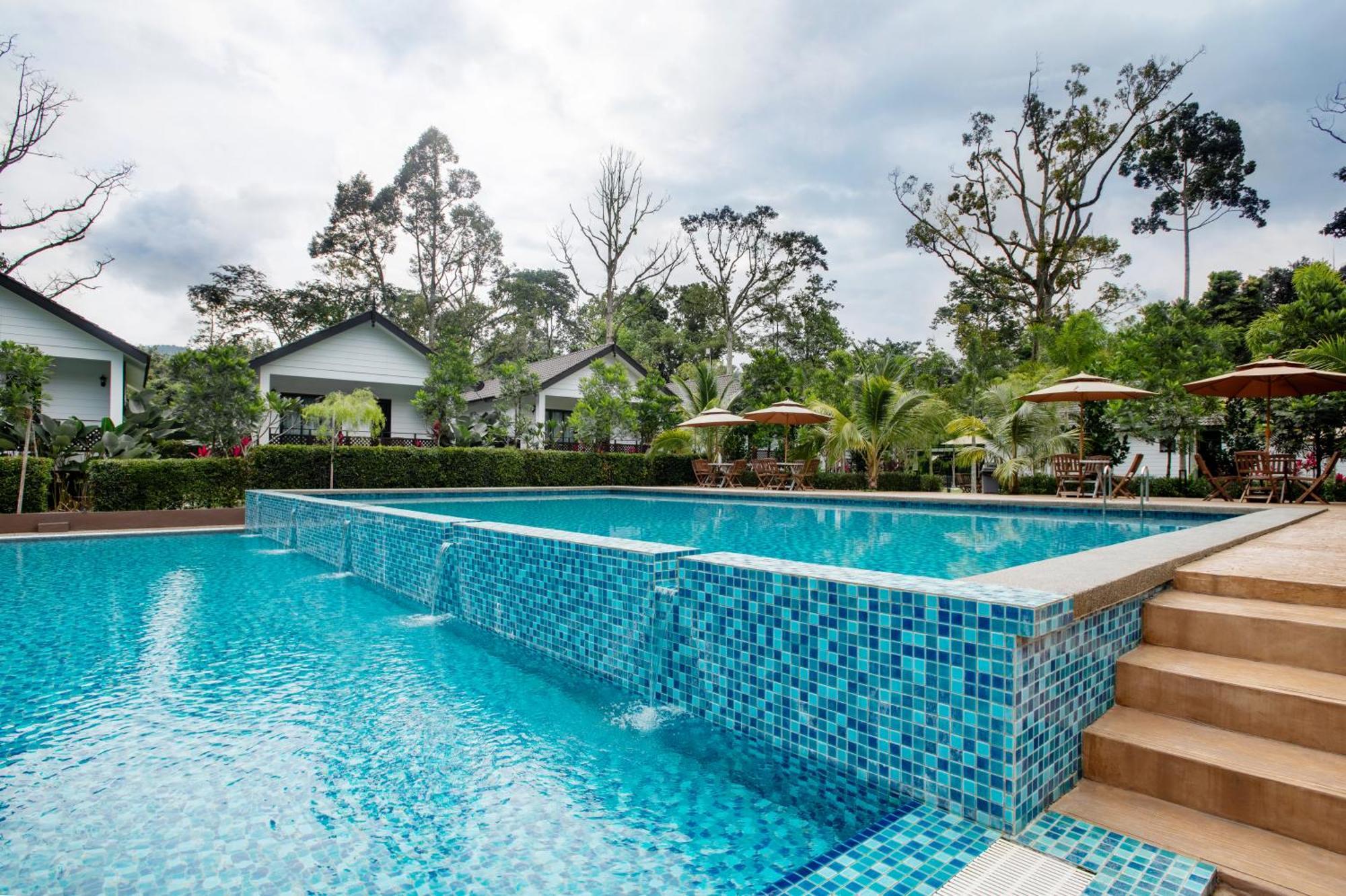 Villa Renai Resort ベントン エクステリア 写真